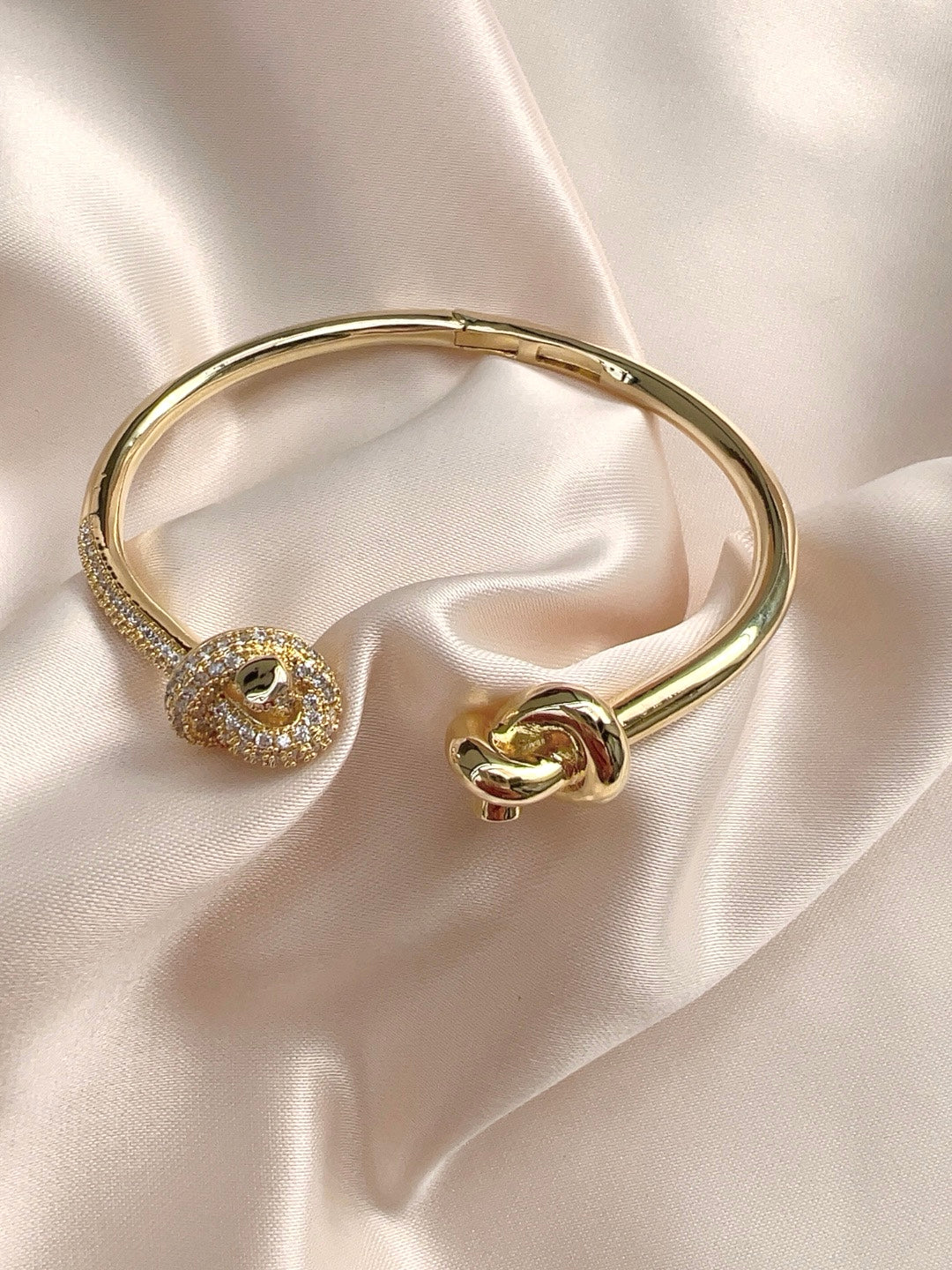 Knot Armreif