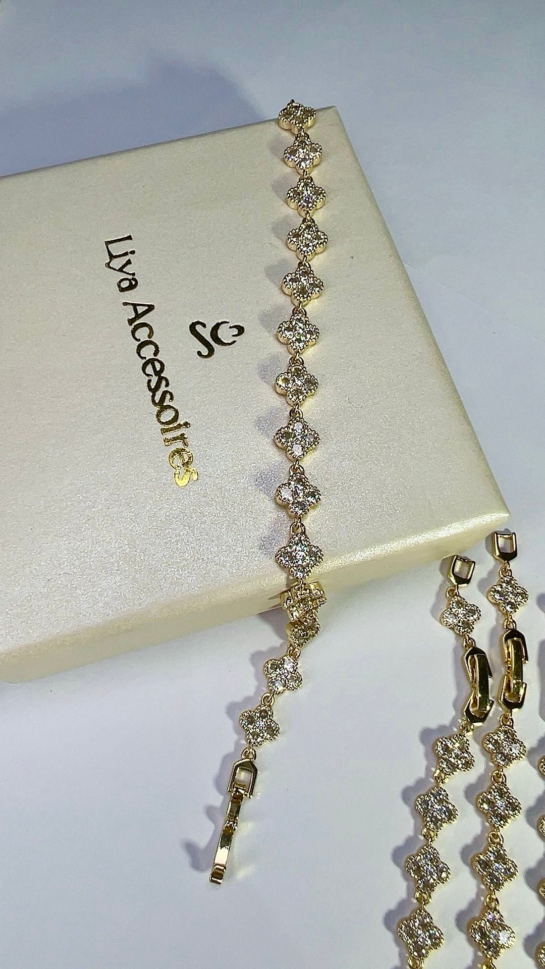 Shiny Clover Armband NEU!!!