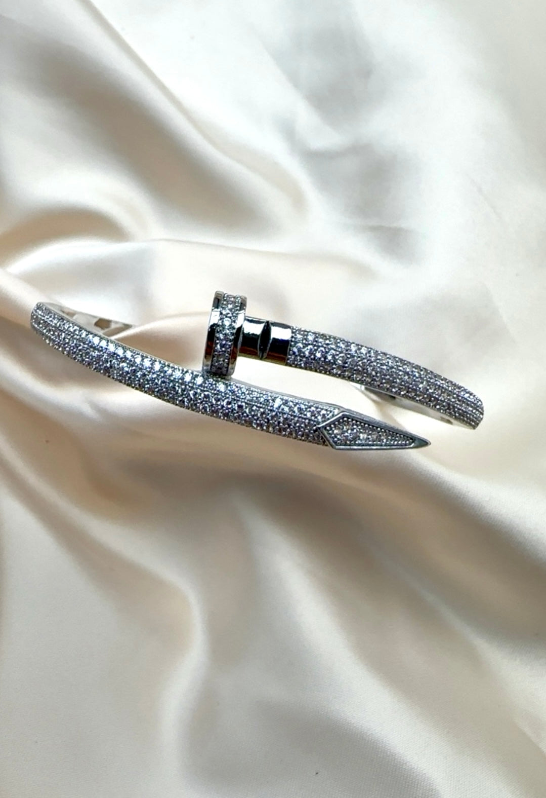 Nagel Armreif Zirkonia