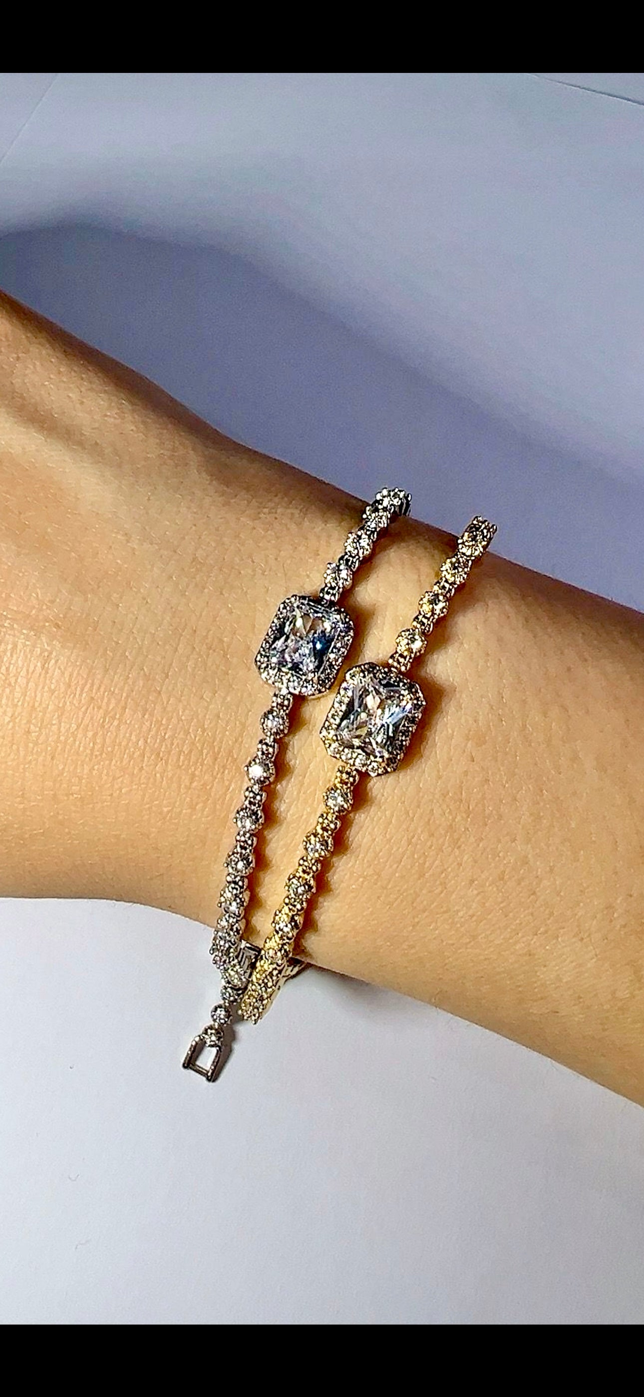 DIAMOND CUBE ARMBAND