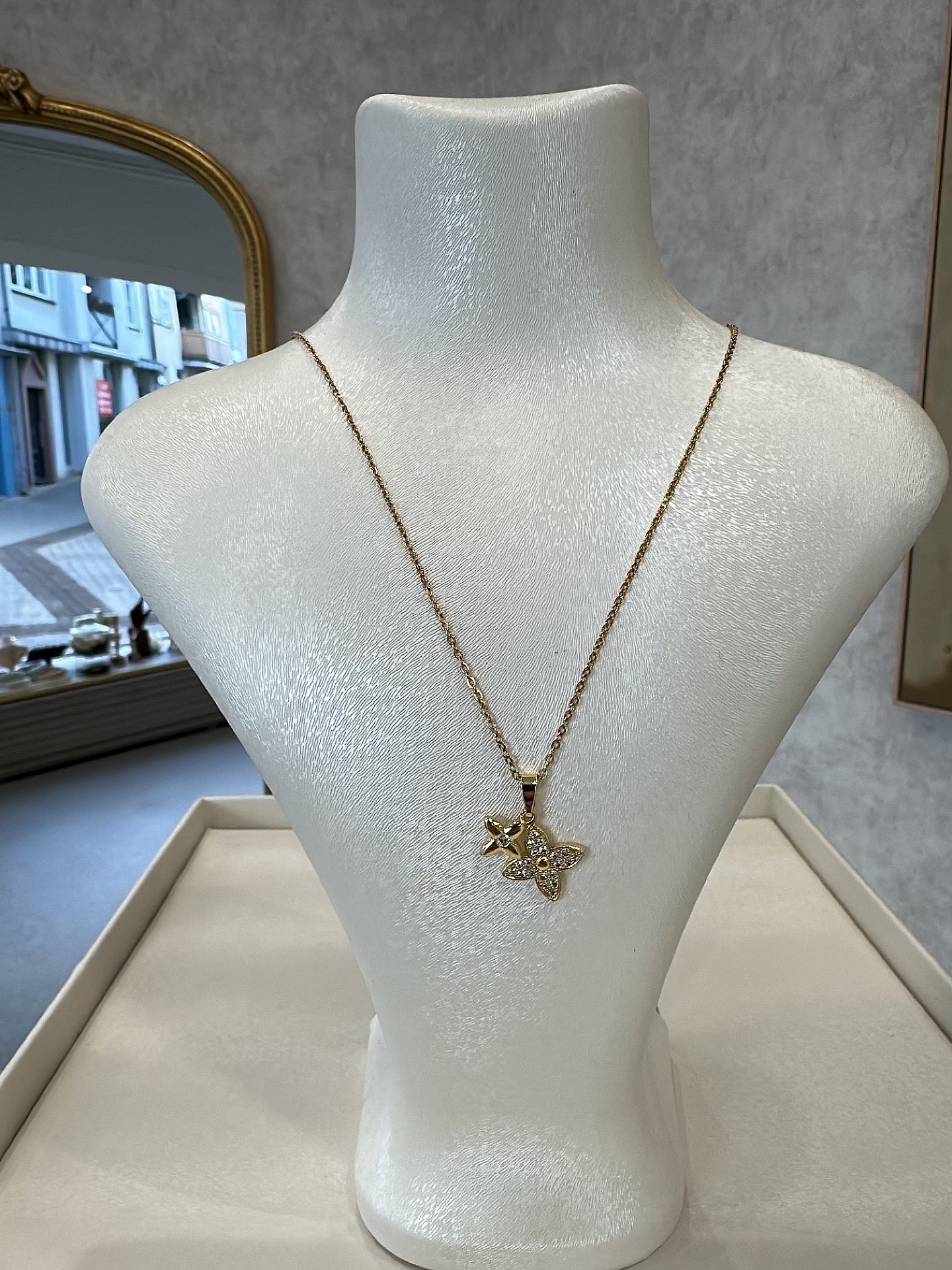 Lumina Halskette NEU!!!