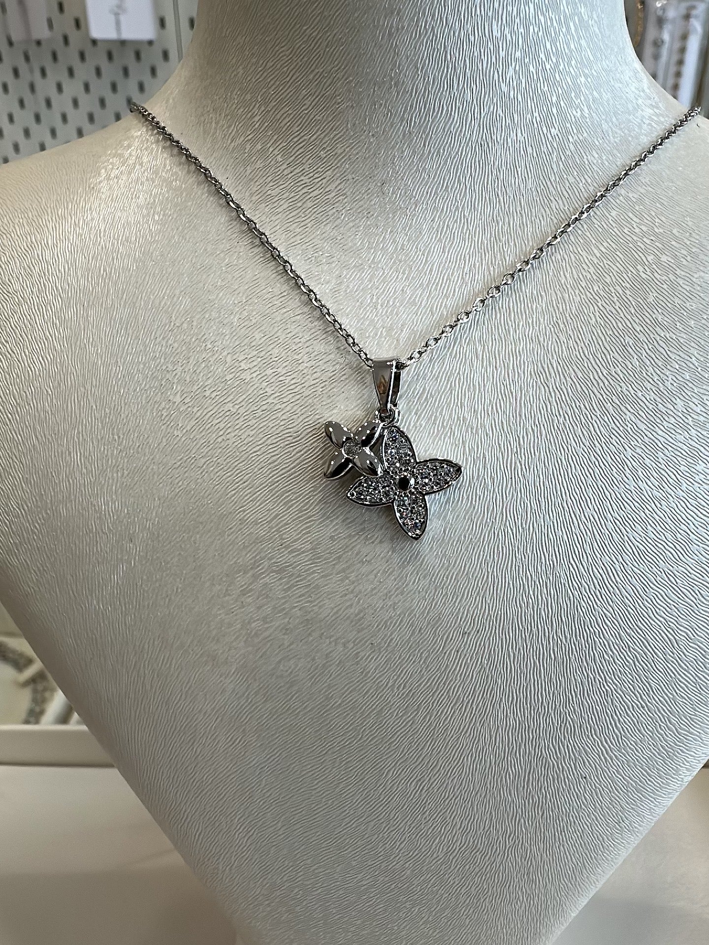 Lumina Halskette NEU!!!